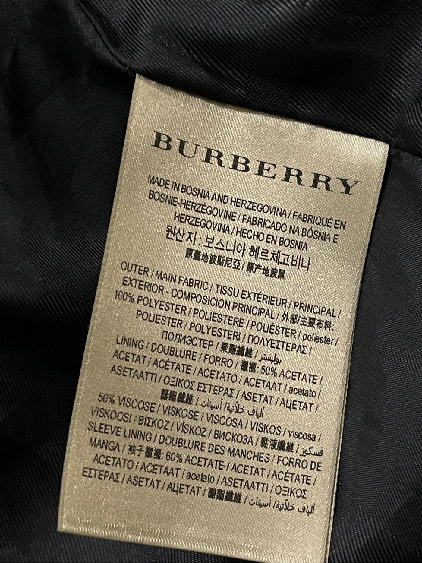 Burberry 女生莫蘭迪色系防撥水中長版風衣UK2