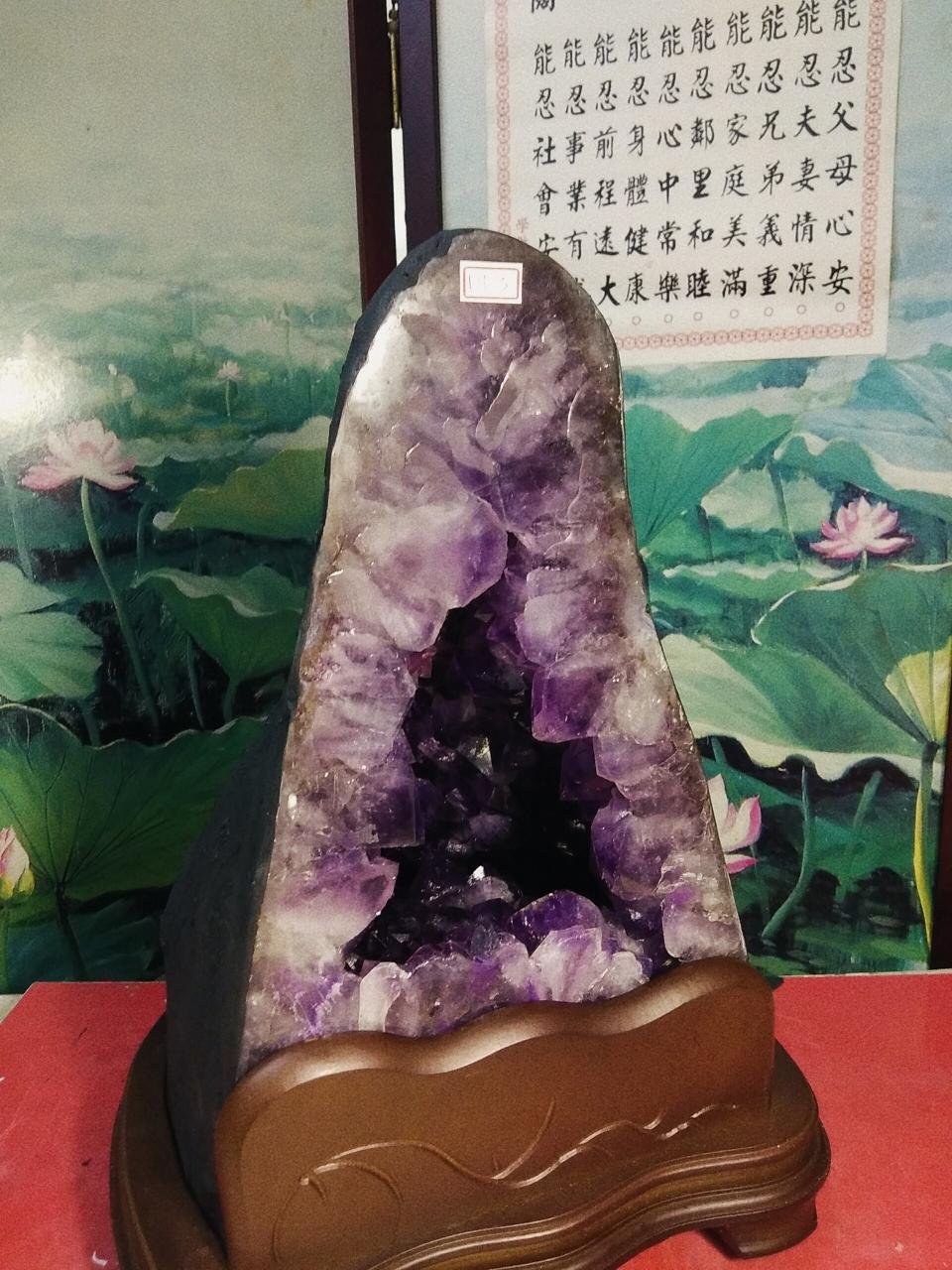 月理水晶~ 頂級天然大角紫水晶洞 19.35公斤 ((巴西紫水晶洞)) 藏風 納氣