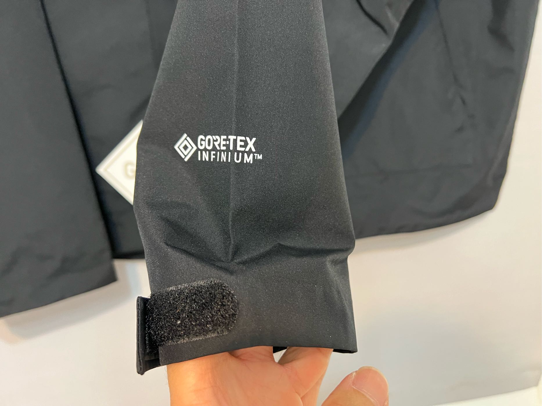 日本TIGORA GORETEX INFINIUM 風衣外套 防風 防水