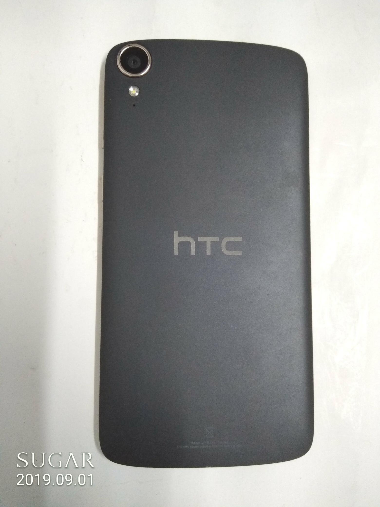 HTC Desire 828 5.5吋 D828g 光學防手震 八核心智慧型手機 
二手 外觀9成5新 黑色手機 使用功能正常 手機整體無傷 已過原廠保固期