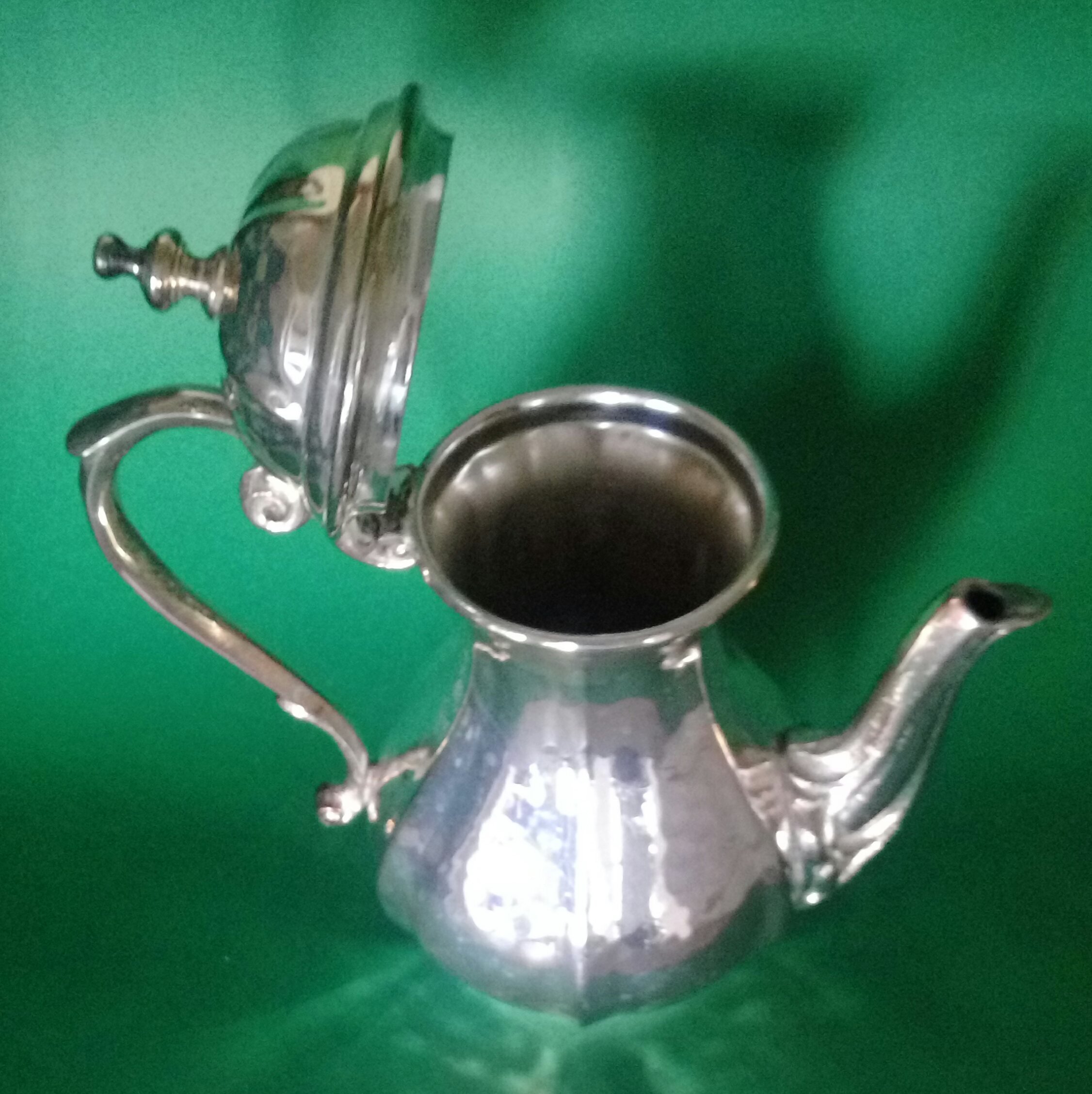 266 高級精緻歐洲鍍銀壺 Tall Hammered Silver Plate Teapot