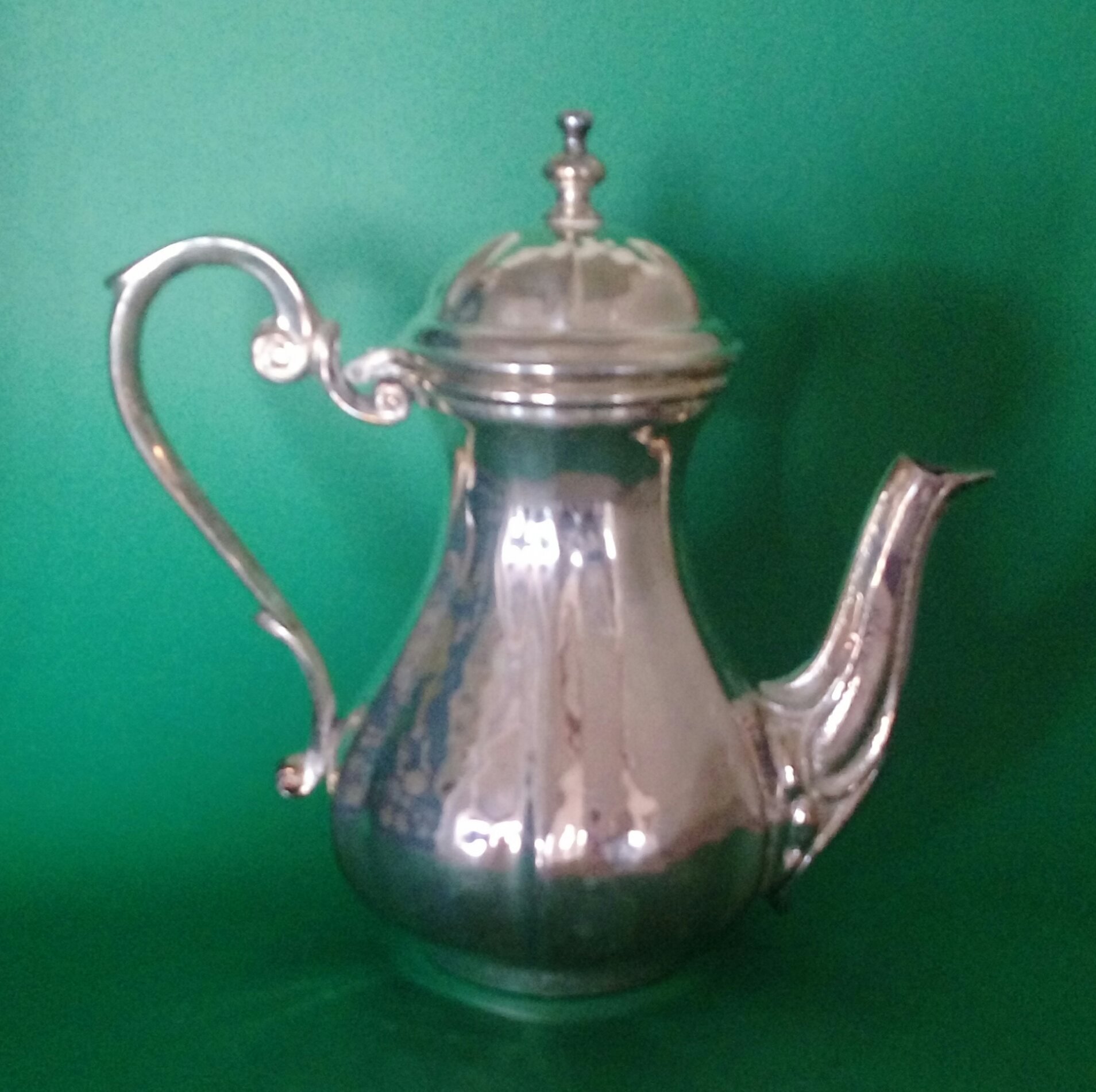 266 高級精緻歐洲鍍銀壺 Tall Hammered Silver Plate Teapot