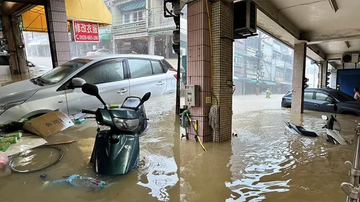 全台台风假一次看　南台湾全部急转弯停班课！