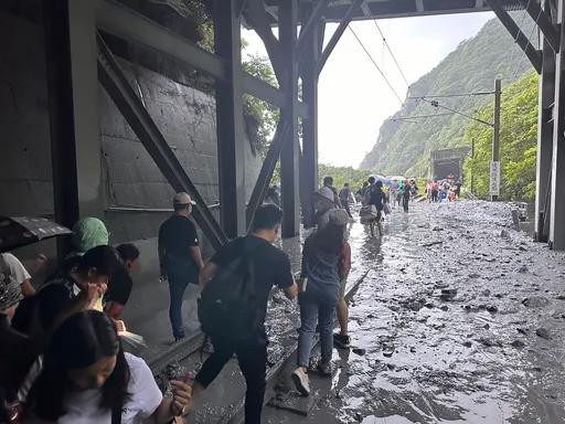 台鐵出軌懲處名單來了！因上廁所沒看到土石流　值班人員申誡2次