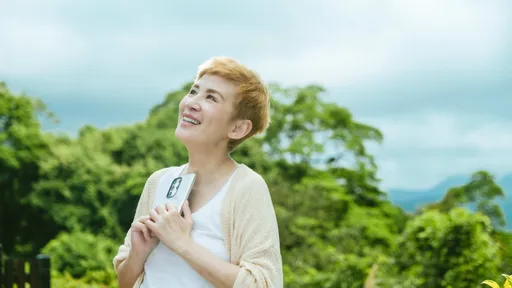 影后吳君如59歲熟齡玩交友軟體暈船了 肖想穿椰子殼跳草裙舞