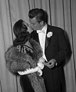 Natalie Wood and Robert Wagner at the 30th Oscars.jpg