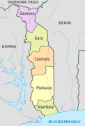 Togo, administrative divisions - de - colored.svg