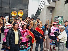 Padrinos juntos 3- Fiesta Patronal de la Santísima Trinidad de Chuyas.jpg