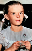 Natalie Wood in 1947.png