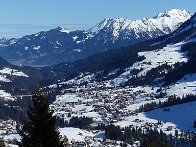 aus dem Kleinwalsertal fotografiert, Foto mit Rubihorn