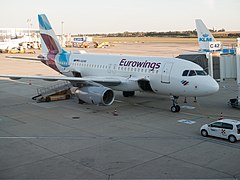 Vienna International Airport, Schwechat (P1060383).jpg