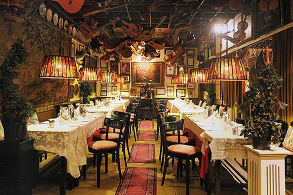 維也納紅頂商人餐廳