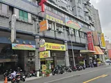 光武國小收租大面寬樓店-高雄市三民區臥龍路