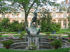 Fuente de Diana en los jardines del Château de Chenonceau.