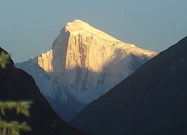 Noordwestkant van de Spantik vanuit de Hunzavallei