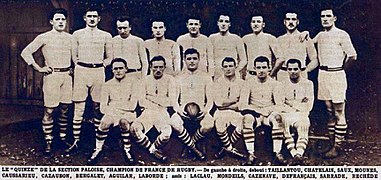 L'équipe de la Section Paloise, victorieuse du championnat de France de rugby en 1928