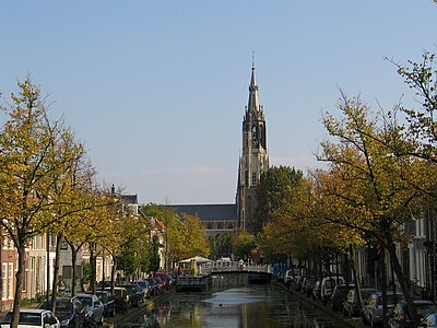 De kerk vanuit het noordwesten