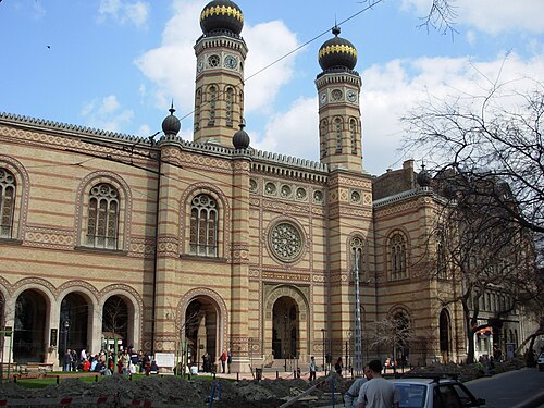 La Budapeŝta Sinagogo, la plej granda de Eŭropo