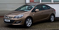 Opel Astra Stufenheck (2012–2018)