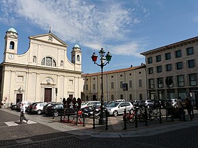 Соборная площадь (Piazza del Duomo)