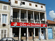 Photographie montrant le café des Colonnes