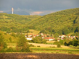 The village of Oyeu