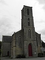 L'église de la Sainte-Trinité à Saint-Thual.