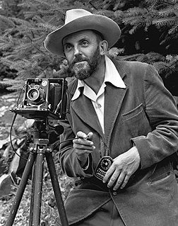 Portrait d'Ansel Adams, photographe et écologiste américain. (définition réelle 3 003 × 3 799)