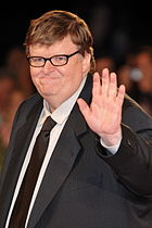 Michael Moore US-amerikanischer Filmregisseur, Autor und Oscarpreisträger