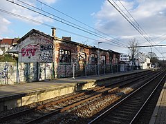 Halle aux marchandises détruite par le feu en 2021.