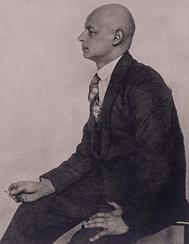 Оскар Шлеммер (фото Гуго Эрфурта; 1920 год)
