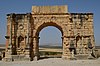 Photographie de l'arc de triomphe de Caracalla à Volubilis