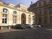 Vue de l'aile Est de l'hôtel du Châtelet.