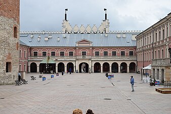 Gazteluaren patioa.