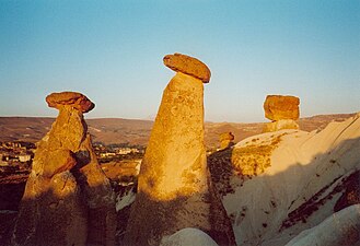 Tufsteenkegels in Cappadocië