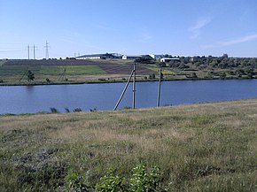 Вид на Ольховский пруд и окраину Ольховки.