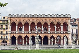 Loggia Amulea, vista desde el Prato della Valle