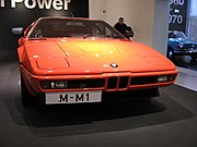 Una BMW M1.
