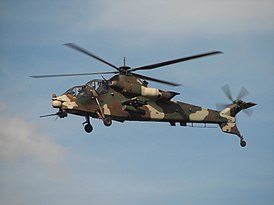 AH-2 Rooivalk во время авиашоу на авиабазе Ysterplaat, 2006 год.