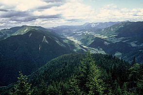 Blick vom Wasserkopf bei Hollenstein an der Ybbs durch das Ybbstal in Richtung Lunz am See