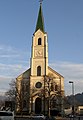 Außenansicht der Pfarrkirche St. Leopold