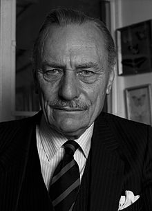 Enoch Powell Allan Warren.jpg