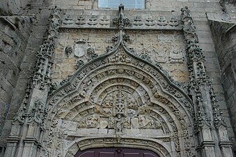 Late Gothic portal of the main church of Vila do Conde