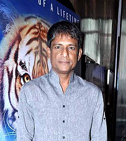 Adil Hussain vuonna 2012.