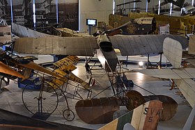 Vue de dessus du Caproni Ca.9 au musée Caproni de Vizzola Ticino