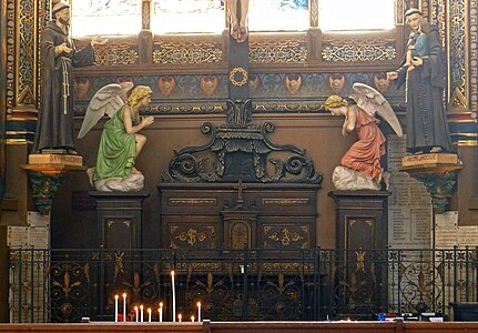 Sculpture in the chapel of the Crucifixion