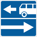 Rightward one-way street with reverse lane for buses