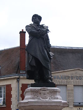 Standbeeld van Alexandre Dumas in Villers-Cotterêts