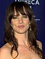 Juliette Lewis interpreta Beverly Brown