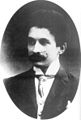 Abel Bonnard, jeune écrivain aux longues moustaches, en 1912.